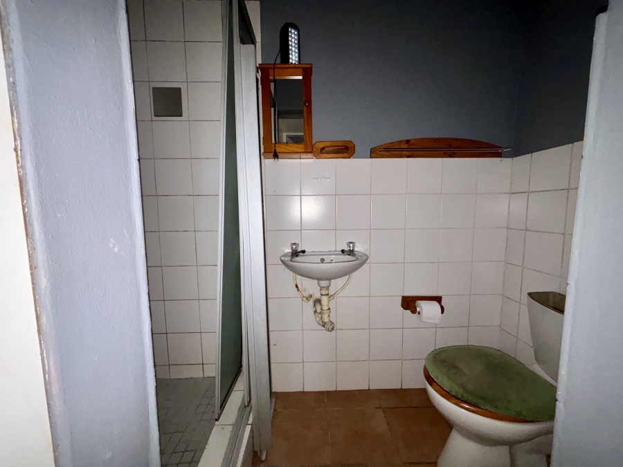 2 Bedroom Property for Sale in Oakglen Western Cape